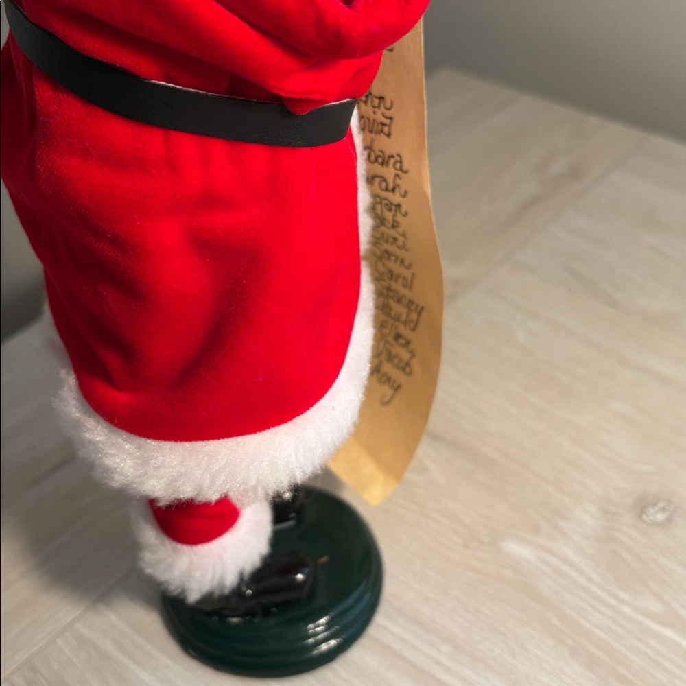 Byers Choice Carolers Santa Claus/Red Velvet Suit and List/Made for Talbots 2000 - Picture 7 of 9